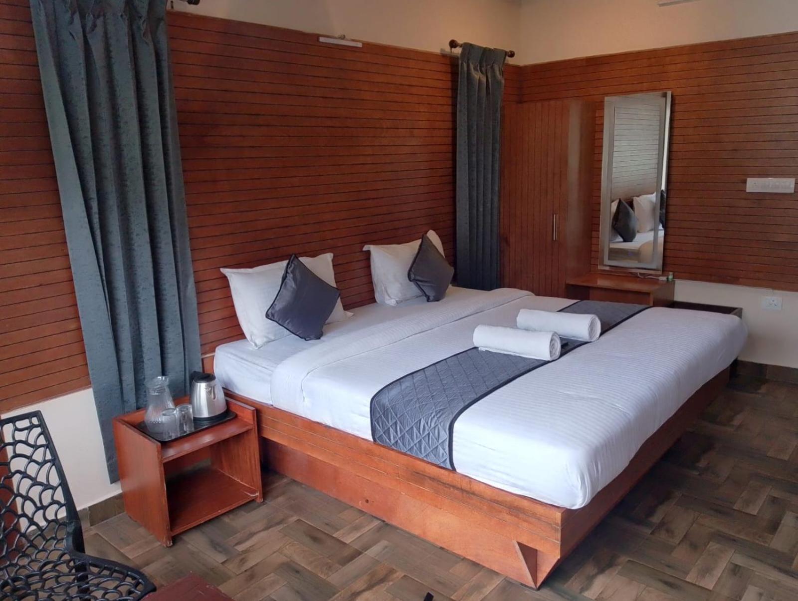 Misty Valley Inn Кодайканал Екстериор снимка